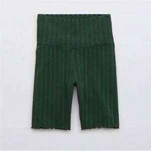 👟2/$20👟AERIE OG Groove 7” Bike Shorts Dark Green Ruffle S